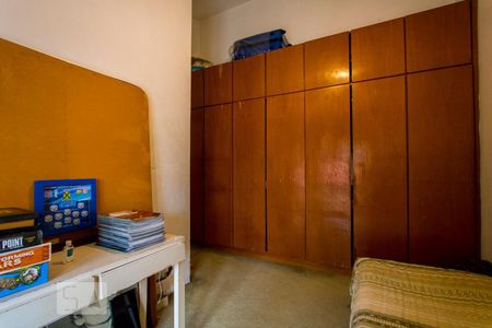 Casa à venda com 320m², 4 quartos e 6 vagasQuarto 3