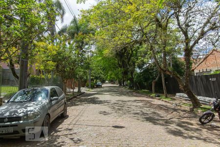 Casa à venda com 191m², 4 quartos e 2 vagas Casa à venda com 191m², 4 quartos e 2 vagasVista da Rua