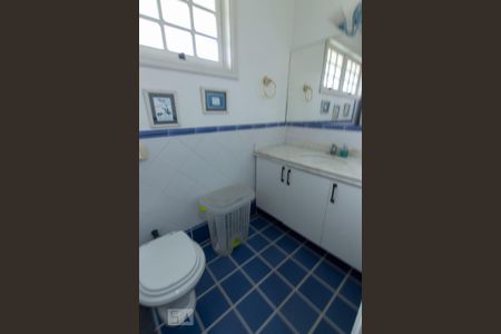 Casa à venda com 191m², 4 quartos e 2 vagas Casa à venda com 191m², 4 quartos e 2 vagasBanheiro