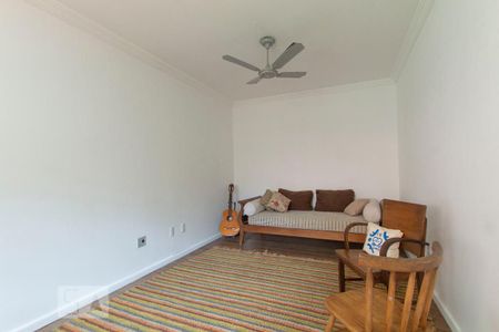 Casa à venda com 191m², 4 quartos e 2 vagas Casa à venda com 191m², 4 quartos e 2 vagasQuarto 4