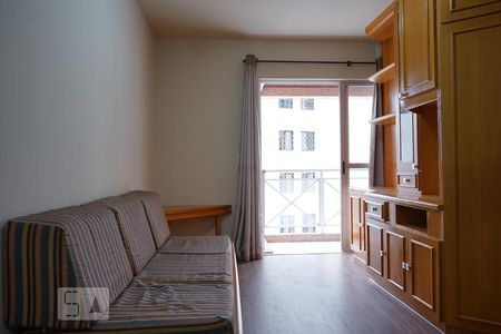Sala de apartamento para alugar com 1 quarto, 42m² em Centro, Curitiba