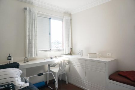 Apartamento à venda com 198m², 4 quartos e 2 vagas Apartamento à venda com 198m², 4 quartos e 2 vagasQuarto 1