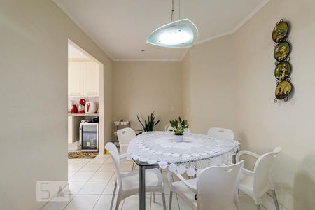 Apartamento à venda com 202m², 4 quartos e 4 vagasCopa