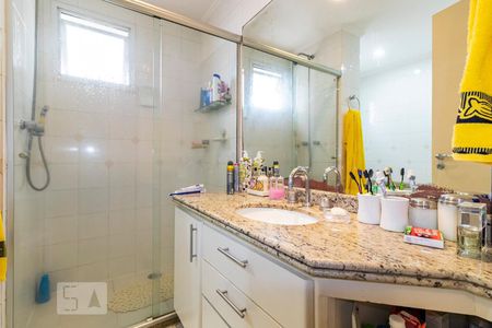 Apartamento à venda com 202m², 4 quartos e 4 vagasBanheiro da Suíte 3