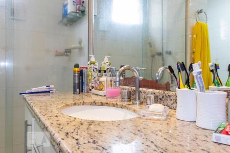 Apartamento à venda com 202m², 4 quartos e 4 vagasBanheiro da Suíte 3