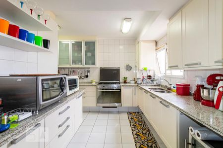 Apartamento à venda com 202m², 4 quartos e 4 vagasCozinha