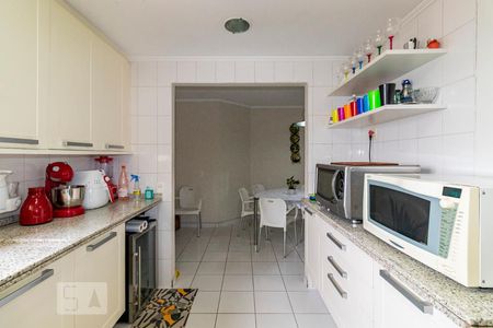 Apartamento à venda com 202m², 4 quartos e 4 vagasCozinha