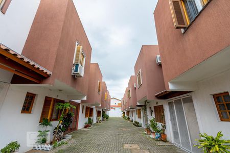 Casa de condomínio à venda com 120m², 3 quartos e 2 vagasFachada