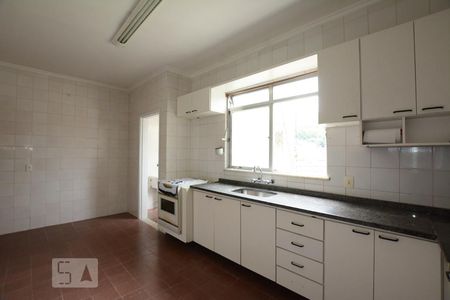 Apartamento à venda com 105m², 2 quartos e 1 vagaCozinha