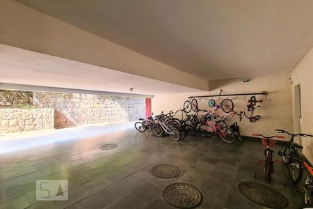 Apartamento à venda com 97m², 2 quartos e 1 vaga Apartamento à venda com 97m², 2 quartos e 1 vagaÁrea comum - Bicicletário