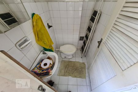 Apartamento à venda com 97m², 2 quartos e 1 vaga Apartamento à venda com 97m², 2 quartos e 1 vagaBanheiro de Serviço