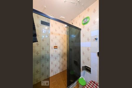 Apartamento à venda com 97m², 2 quartos e 1 vaga Apartamento à venda com 97m², 2 quartos e 1 vagaBanheiro Social