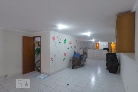 Casa à venda com 250m², 4 quartos e 4 vagas Casa à venda com 250m², 4 quartos e 4 vagasÁrea comum - Salão de festas