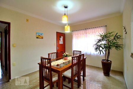 Casa à venda com 193m², 3 quartos e 2 vagasCopa