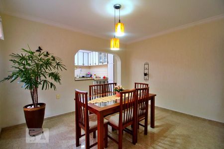 Casa à venda com 193m², 3 quartos e 2 vagasCopa