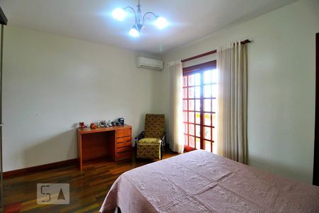 Casa à venda com 193m², 3 quartos e 2 vagasQuarto Suíte