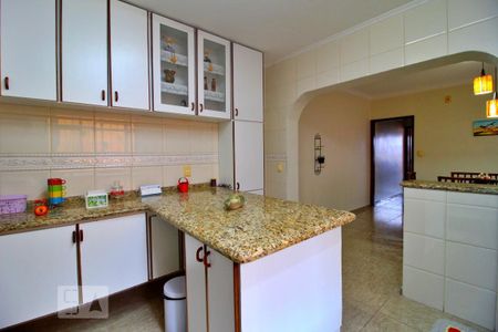 Casa à venda com 193m², 3 quartos e 2 vagasCozinha