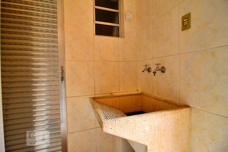 Casa à venda com 193m², 3 quartos e 2 vagasÁrea de Serviço