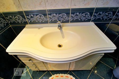 Casa à venda com 193m², 3 quartos e 2 vagasBanheiro da Suíte