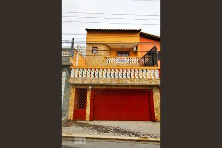 Casa à venda com 193m², 3 quartos e 2 vagasFachada