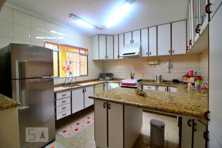 Casa à venda com 193m², 3 quartos e 2 vagasCozinha