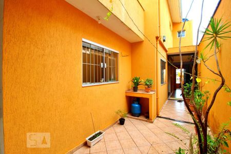 Casa à venda com 193m², 3 quartos e 2 vagasQuintal