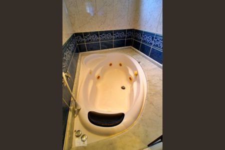 Casa à venda com 193m², 3 quartos e 2 vagasBanheiro da Suíte