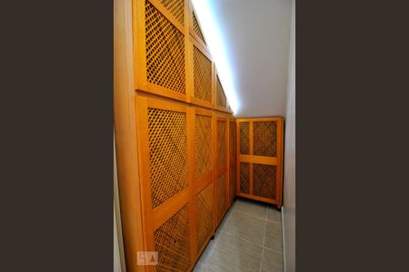 Casa à venda com 193m², 3 quartos e 2 vagasDespensa