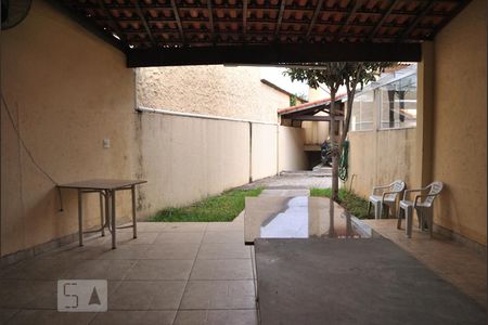 Casa de condomínio para alugar com 60m², 2 quartos e 2 vagasSalão de festa - Churrasqueira
