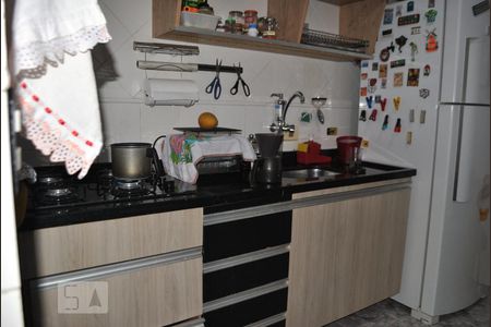 Casa de condomínio para alugar com 60m², 2 quartos e 2 vagasCozinha
