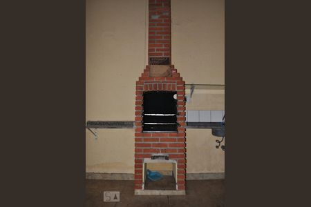 Casa de condomínio para alugar com 60m², 2 quartos e 2 vagasSalão de festa - Churrasqueira