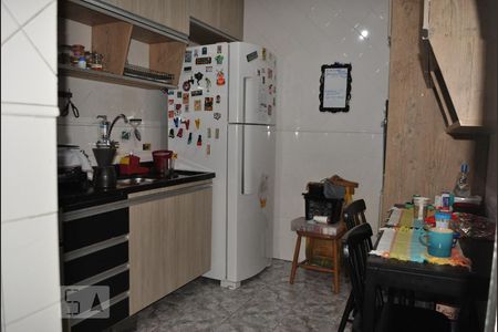 Casa de condomínio para alugar com 60m², 2 quartos e 2 vagasCozinha