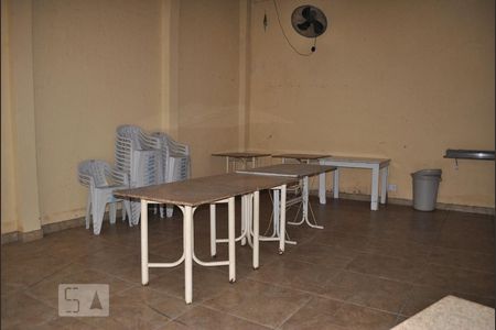 Casa de condomínio para alugar com 60m², 2 quartos e 2 vagasSalão de festa - Churrasqueira