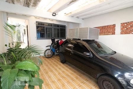 Casa à venda com 115m², 2 quartos e 2 vagas Casa à venda com 115m², 2 quartos e 2 vagasGaragem