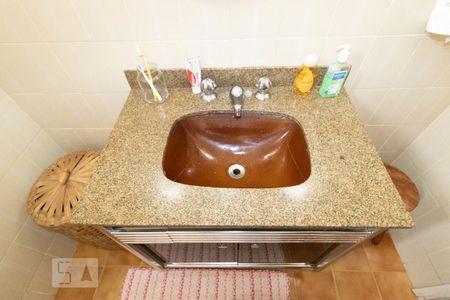 Casa à venda com 115m², 2 quartos e 2 vagas Casa à venda com 115m², 2 quartos e 2 vagasBanheiro