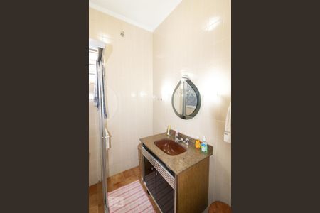 Casa à venda com 115m², 2 quartos e 2 vagas Casa à venda com 115m², 2 quartos e 2 vagasBanheiro