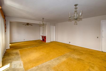 Sala de Estar de apartamento para alugar com 3 quartos, 140m² em São Francisco, Curitiba