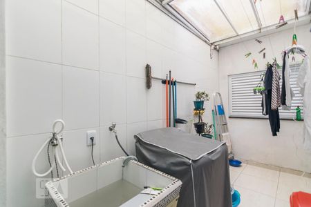 Apartamento à venda com 75m², 2 quartos e 1 vagaÁrea de Serviço