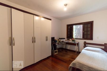 Casa à venda com 391m², 5 quartos e 3 vagasQuarto 3