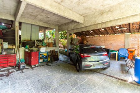 Casa à venda com 391m², 5 quartos e 3 vagasGaragem