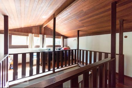 Casa à venda com 391m², 5 quartos e 3 vagasSótão