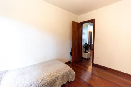 Casa à venda com 391m², 5 quartos e 3 vagasQuarto 3