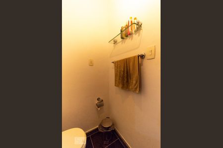 Casa à venda com 391m², 5 quartos e 3 vagasLavabo