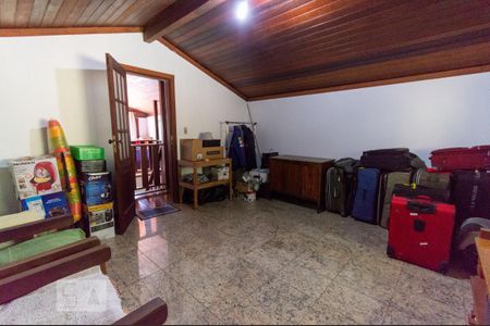 Casa à venda com 391m², 5 quartos e 3 vagasQuarto 4