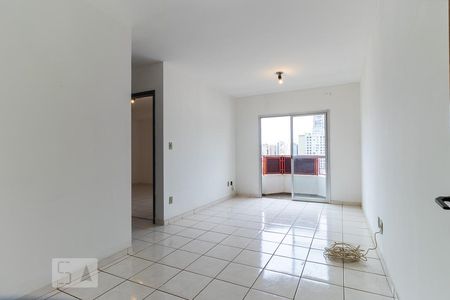 Sala de apartamento para alugar com 1 quarto, 60m² em Centro, Campinas