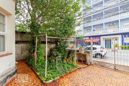 Casa para alugar com 240m², 3 quartos e 4 vagasQuintal