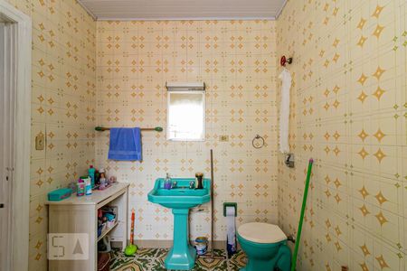 Casa para alugar com 240m², 3 quartos e 4 vagasBanheiro 