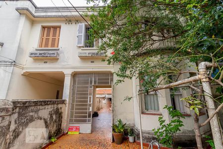 Casa para alugar com 240m², 3 quartos e 4 vagasFachada 