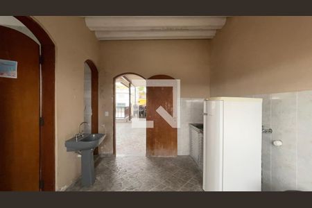 Casa à venda com 100m², 3 quartos e 4 vagas Casa à venda com 100m², 3 quartos e 4 vagasCasa 2 - Área de Serviço