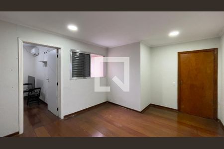Casa à venda com 100m², 3 quartos e 4 vagas Casa à venda com 100m², 3 quartos e 4 vagasCasa 2 - Sala